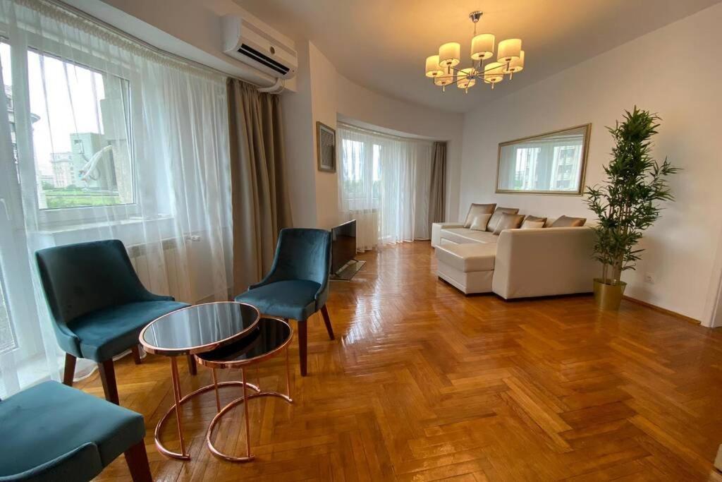 New Luxury Flat In Front Of The Parliament At Unirii Apartment Bucharest Exterior photo