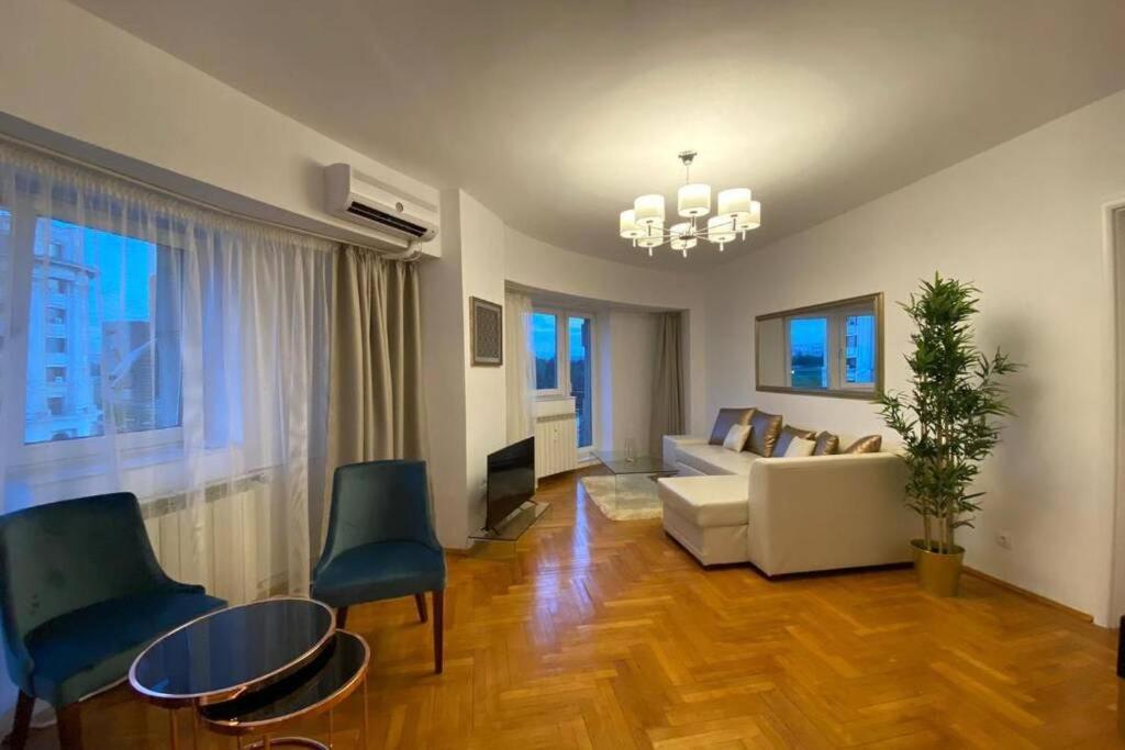 New Luxury Flat In Front Of The Parliament At Unirii Apartment Bucharest Exterior photo