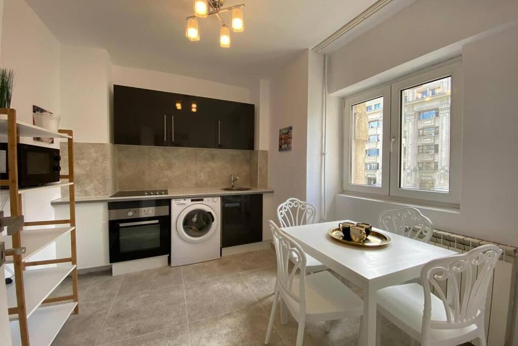 New Luxury Flat In Front Of The Parliament At Unirii Apartment Bucharest Exterior photo